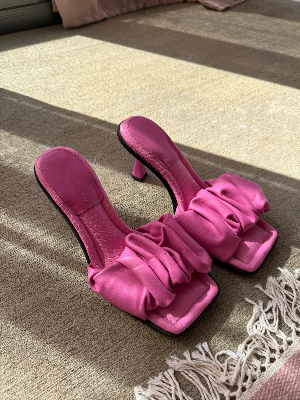 Circus by Sam Edelman Pink Ruched Slide Heel Sandals